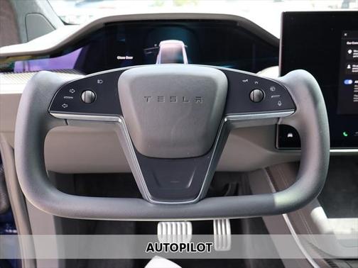 2022 Tesla Model X Plaid Tri Motor All-Wheel Drive