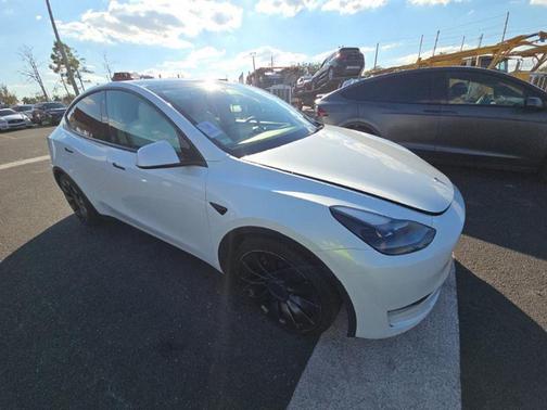 2023 Tesla Model Y Performance Dual Motor All-Wheel Drive