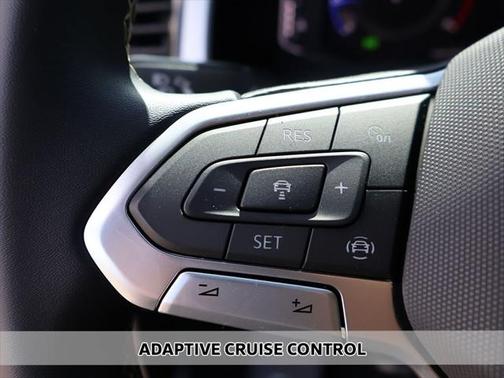 2023 Volkswagen Atlas Cross Sport 2.0T SE w/Technology