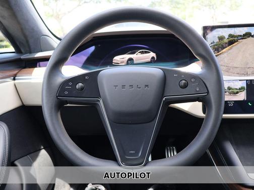 Pearl White Multi-Coat 2023 Tesla Model S Standard Range