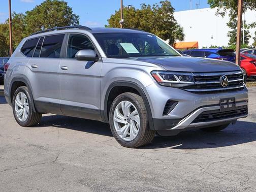 2023 Volkswagen Atlas 3.6L SE w/Technology