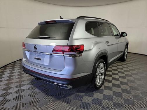 2023 Volkswagen Atlas 3.6L SE w/Technology