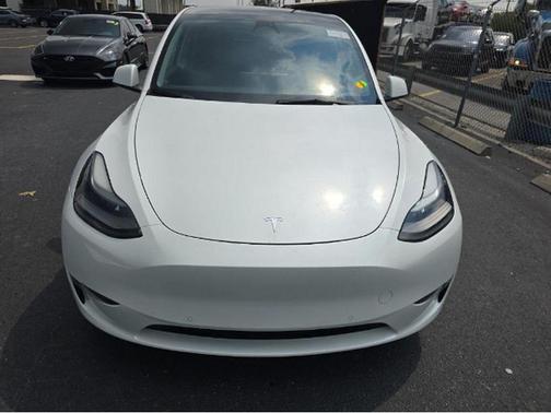 2022 Tesla Model Y Performance Dual Motor All-Wheel Drive