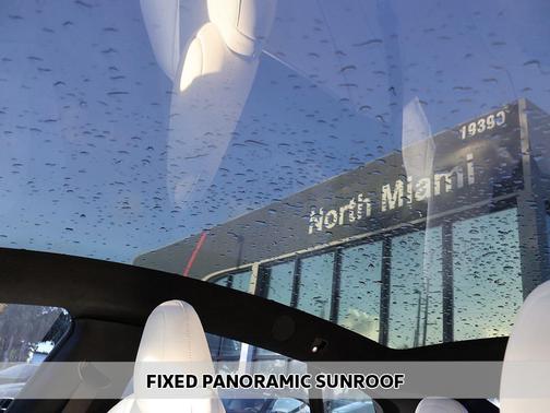 2022 Tesla Model S Plaid