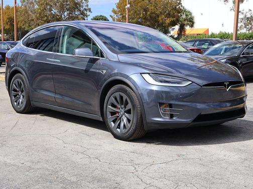 Gray 2017 Tesla Model X P100D