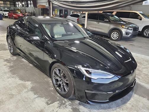 2021 Tesla Model S Plaid