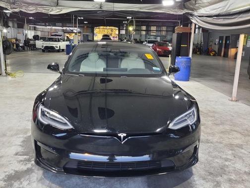 2021 Tesla Model S Plaid