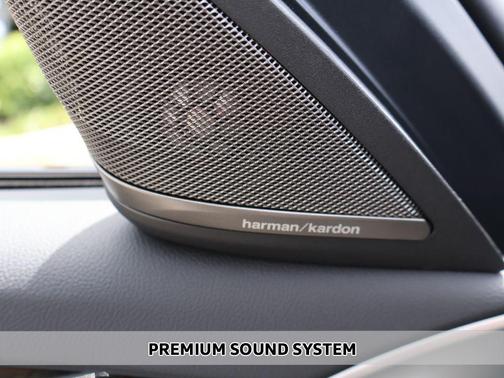 Black Sapphire Metallic 2023 BMW 530e Base