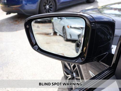 Black Sapphire Metallic 2023 BMW 530e Base