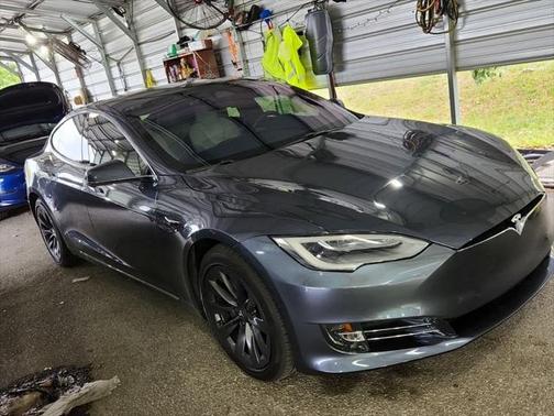 2020 Tesla Model S Long Range Plus