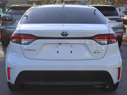 2025 Toyota Corolla Hybrid LE