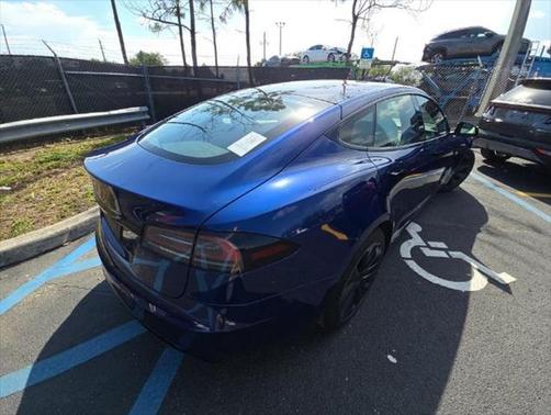 2022 Tesla Model S Base