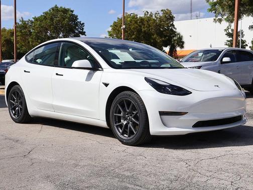 2023 Tesla Model 3 Standard Range