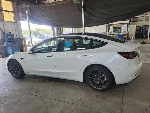 2023 Tesla Model 3 Standard Range