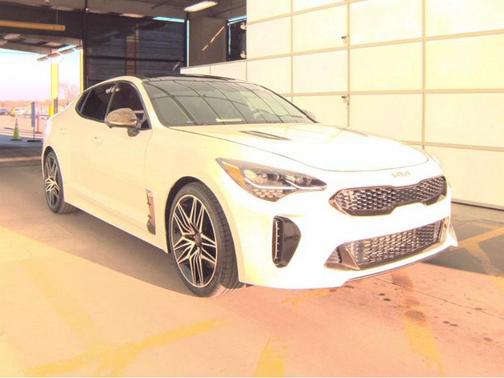 2022 Kia Stinger GT2