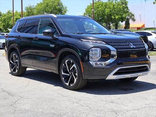 2025 Mitsubishi Outlander PHEV SEL