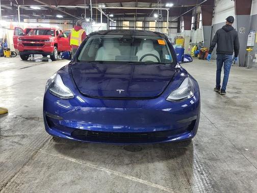 2023 Tesla Model 3 Standard Range