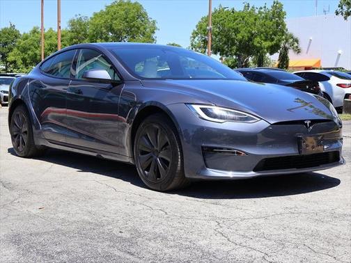 2022 Tesla Model S Base