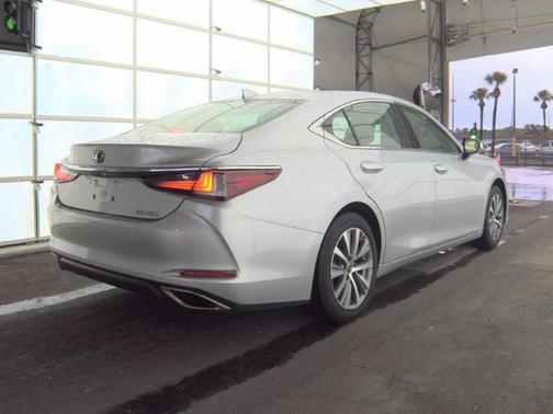 2021 Lexus ES 350 Base