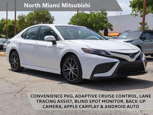 2022 Toyota Camry SE