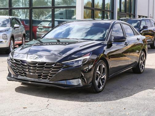 2023 Hyundai ELANTRA Limited