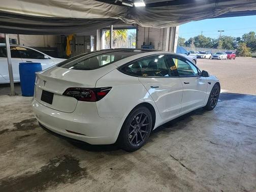 2023 Tesla Model 3 Standard Range