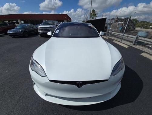 2022 Tesla Model S Base