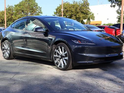 2025 Tesla Model 3 Long Range