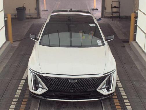 2024 Cadillac LYRIQ Sport