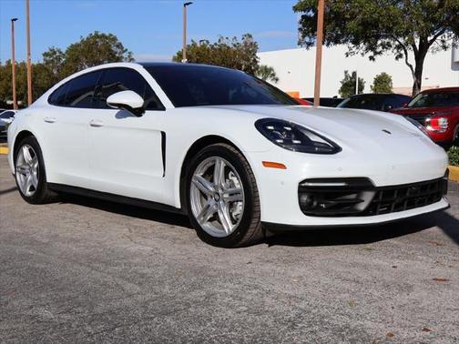 2021 Porsche Panamera 4
