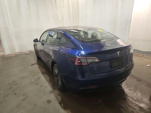 Deep Blue Metallic 2023 Tesla Model 3 Standard Range
