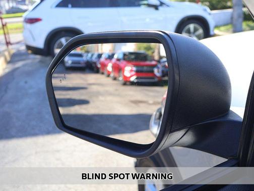 Iconic Silver Metallic 2023 Ford Explorer XLT