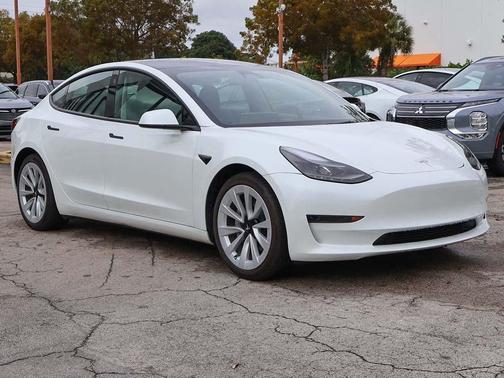 2023 Tesla Model 3 Standard Range