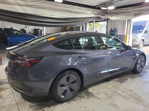 2023 Tesla Model 3 Standard Range
