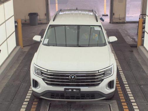 2024 Volkswagen Atlas 2.0T SE w/Technology 4MOTION