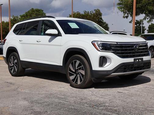 2024 Volkswagen Atlas 2.0T SE w/Technology 4MOTION