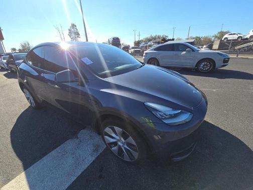 2023 Tesla Model Y Long Range Dual Motor All-Wheel Drive