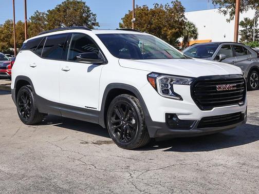 2022 GMC Terrain SLT