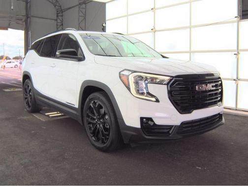 2022 GMC Terrain SLT