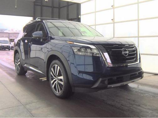 2024 Nissan Pathfinder Platinum FWD