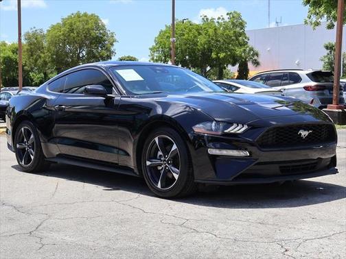 2022 Ford Mustang EcoBoost