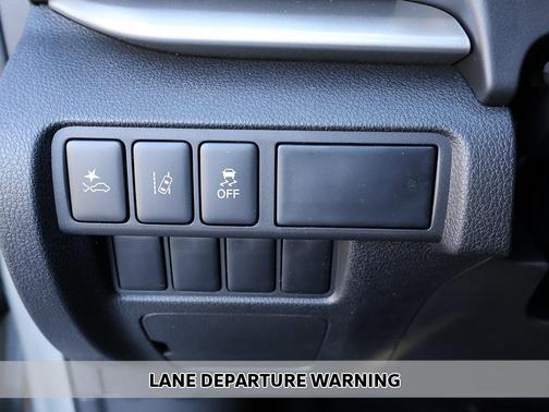 2025 Mitsubishi Eclipse Cross LE