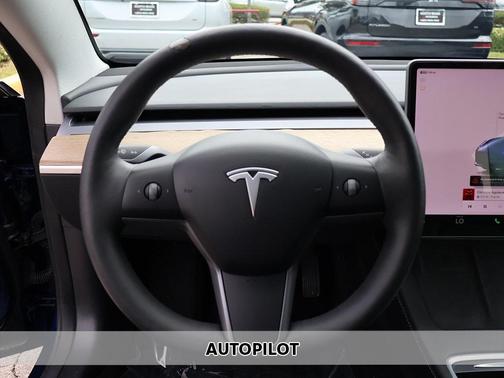 2022 Tesla Model 3 Standard Range