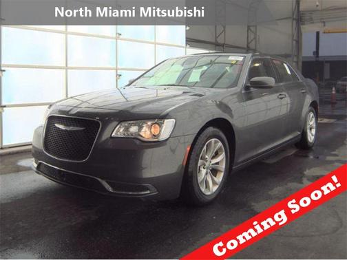 2023 Chrysler 300 Touring