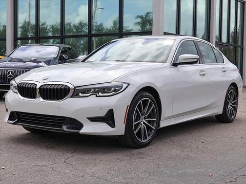 2022 BMW 330 330i