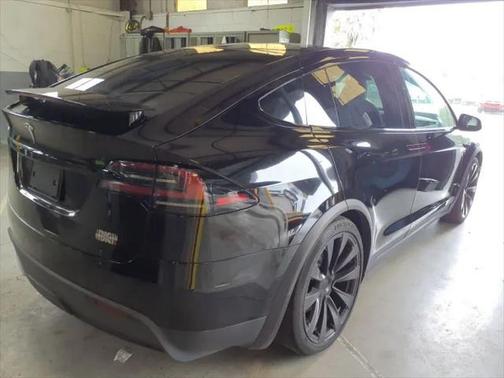 2022 Tesla Model X Plaid Tri Motor All-Wheel Drive