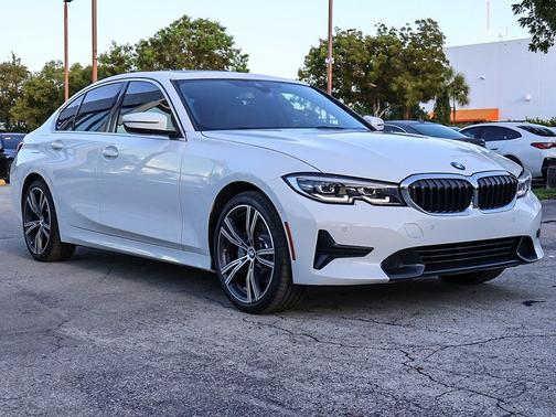 2022 BMW 330 330i