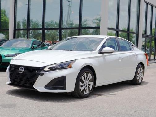 2023 Nissan Altima S FWD