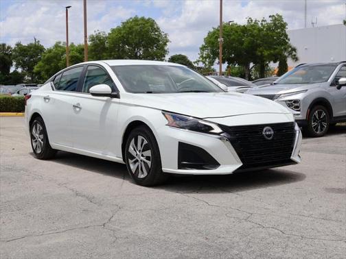 2023 Nissan Altima S FWD