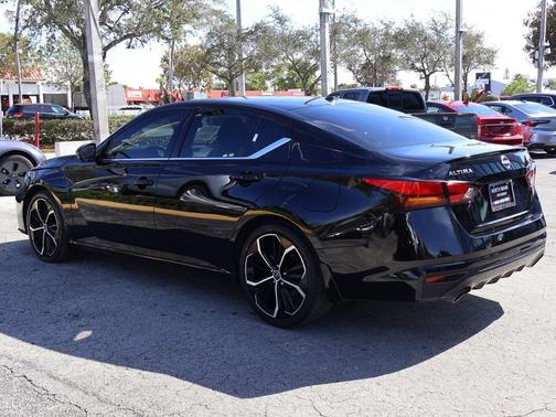 2024 Nissan Altima SR FWD